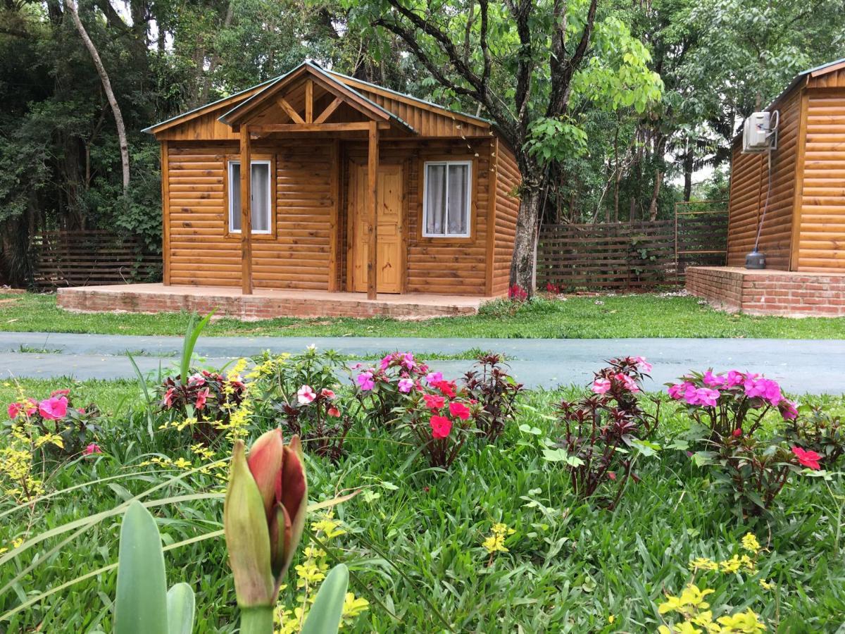 Posada Enki Puerto Iguazú Extérieur photo